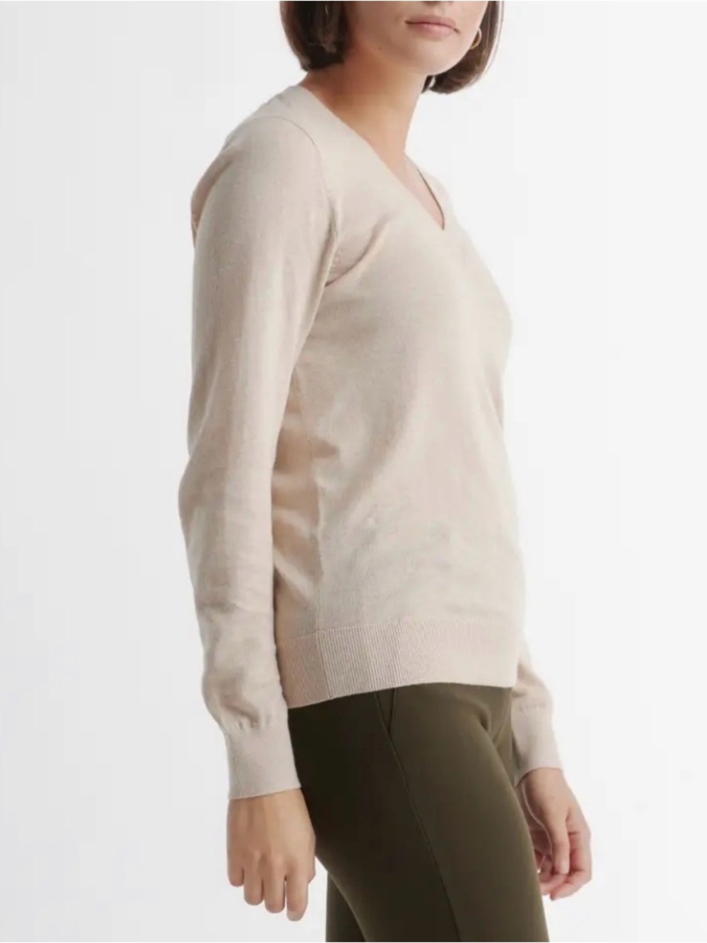 Perfect Quince Lightweight Cotton Cashmere V-Neck Sweater in Heathered Oatmeal - Picture 3 of 9